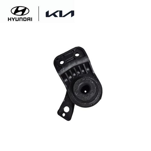 Right Radiator Mounting Bracket