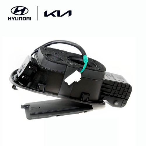 Корпус лючка топливного бака