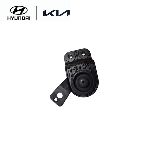 Left Radiator Mounting Bracket